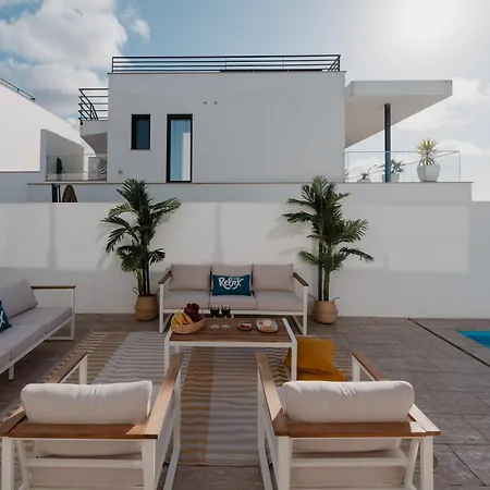 Silver Coast Sunset View Villa *